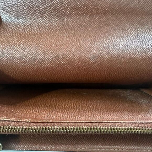 Vintage Louis Vuitton Monogram Sarah Long Wallet - Picture 7 of 14